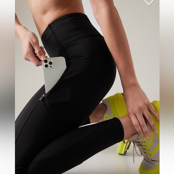 Athleta Rainier Tight // Black - Picture 3 of 16